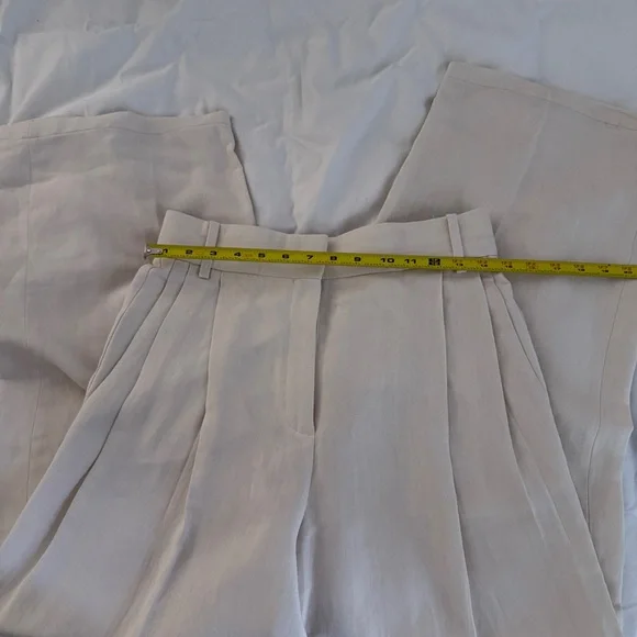 Victoria Beckham Mango Cream set - Picture 8 of 10